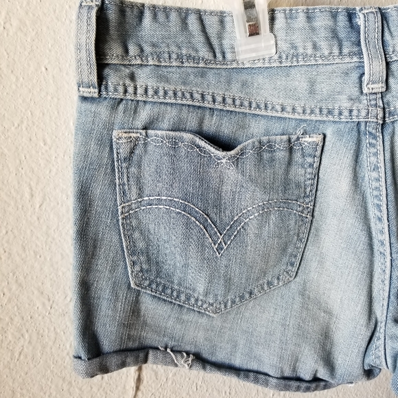 Levi's jean shorts - Picture 6 of 8